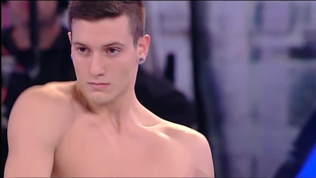 Qu&aacute; sexy tr&ecirc;n s&acirc;n khấu, ch&agrave;ng vũ c&ocirc;ng người &Yacute; n&agrave;y đ&atilde; khiến cả nam v&agrave; nữ đều th&iacute;ch m&ecirc; - Ảnh 5.