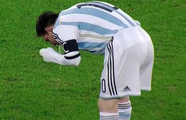 Messi tìm danh y chữa chứng bệnh nôn khan - Ảnh 2.