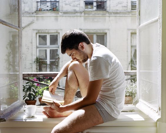Đ&agrave;n &ocirc;ng đẹp nhất l&agrave; khi cầm cuốn s&aacute;ch tr&ecirc;n tay - Ảnh 16.