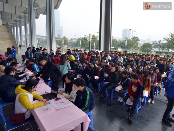 Nhi&ecirc;̀u cặp đ&ocirc;i hưởng ứng hi&ecirc;́n máu trong l&ecirc;̃ h&ocirc;̣i Xu&acirc;n H&ocirc;̀ng - Ảnh 7.