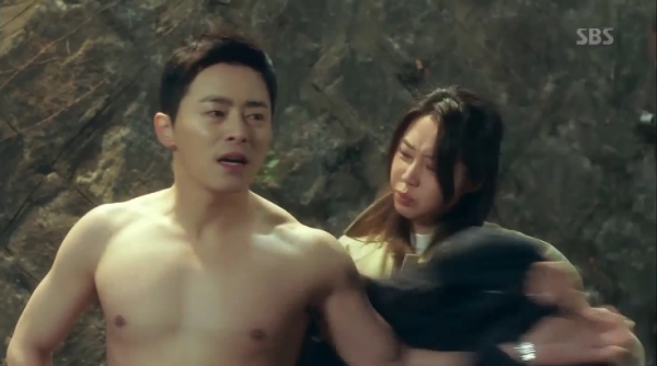 &ldquo;Jealousy Incarnate&rdquo;: Bị Kyung Pyo &ldquo;chia tay - đ&ograve;i qu&agrave;&rdquo;, Jung Suk lột &aacute;o trả giữa phố - Ảnh 8.