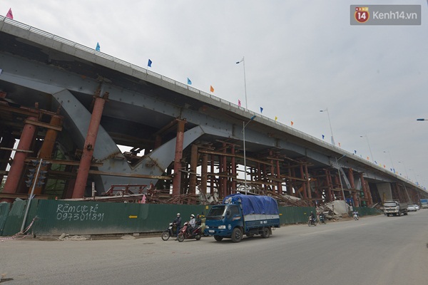 Thông xe kĩ thuật cầu vượt dầm hộp thép lớn nhất Việt Nam - Ảnh 8.