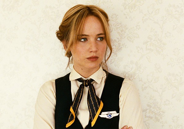 Những kh&aacute;c biệt từ phim ra ngo&agrave;i đời trong bom tấn mới từ Jennifer Lawrence - Ảnh 8.