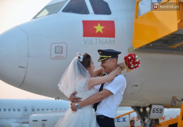 Bộ ảnh cưới độc đáo của cặp đôi phi công người Việt - Ảnh 7.