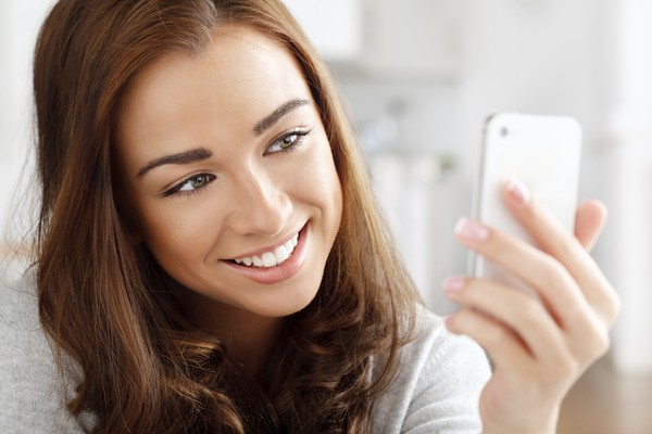 Thuộc l&ograve;ng ngay những b&iacute; k&iacute;p n&agrave;y để tr&igrave;nh selfie đạt điểm 10 chất lượng - Ảnh 4.