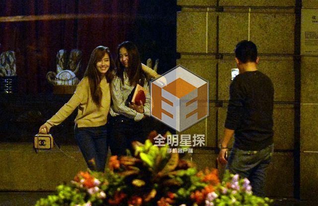 Hai chị em Jessica - Krystal tung tẩy hẹn hò, Tyler Kwon làm trợ lý chụp hình - Ảnh 15.