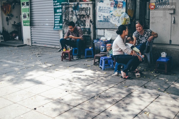 Chùm ảnh: Hà Nội nắng rực rỡ trước khi chuyển rét đậm - Ảnh 9.