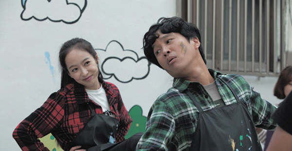 “Cô Nàng Ngổ Ngáo 2”: Cha Tae Hyun chấp nhận hứng gạch vì Victoria f(x) - Ảnh 10.