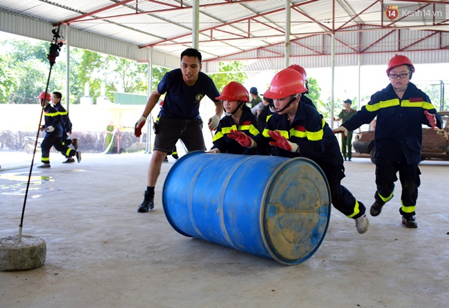 Cận cảnh hai lớp học kỹ năng thú vị cho trẻ em Hà Nội trong mùa hè - Ảnh 11.