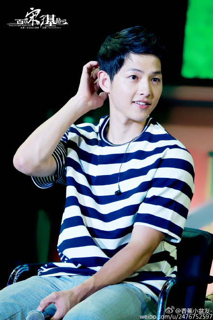 Song Joong Ki nghẹn ng&agrave;o x&uacute;c động đến rơi nước mắt - Ảnh 28.