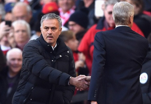 Mourinho lại chửi xéo Wenger: 14 năm qua ông ấy có vô địch Ngoại hạng Anh đâu - Ảnh 1.