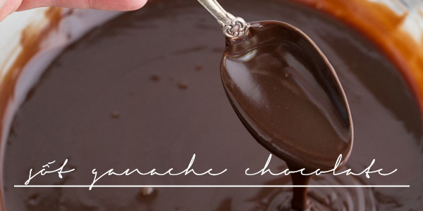 Cách làm sốt ganache chocolate và mẹo cuộn bánh bông lan “trăm trận trăm thắng” - Ảnh 15.