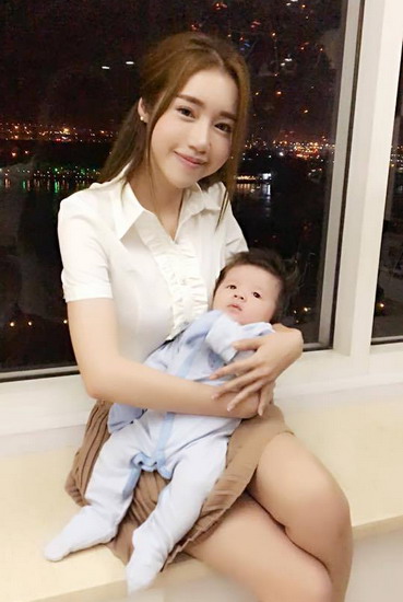 Elly Trần tung hình ảnh mang thai, khẳng định đã sinh con thứ 2 - Ảnh 2.