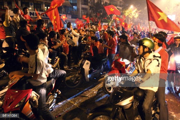 Vỡ òa cảm xúc khi xem lại những khoảnh khắc lịch sử Việt Nam vô địch AFF Cup 2008 - Ảnh 9.
