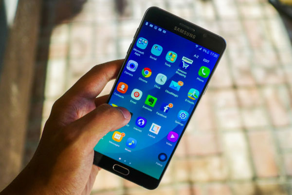 9 smartphone Android  đáng đồng tiền bát gạo nhất hiện tại - Ảnh 4.