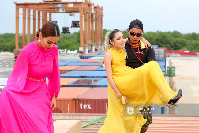 Tuyển tập những sàn catwalk kinh khủng nhất của Vietnams Next Top Model - Ảnh 28.