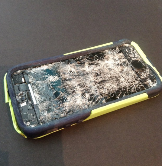 Ng&aacute;n ngẩm xem cảnh người d&ugrave;ng chiếc smartphone bố của n&aacute;t - Ảnh 3.