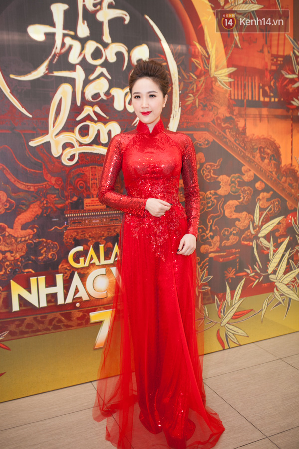 Áo dài trở thành trang phục thảm đỏ được yêu thích nhất của sao Việt dịp cận Tết - Ảnh 14.