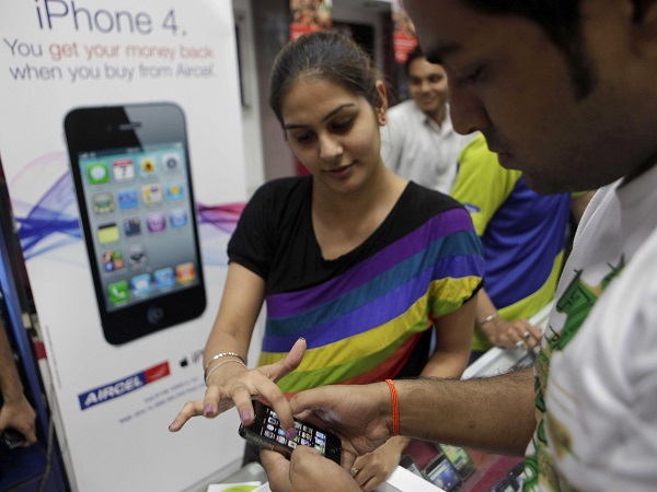 Gần một nửa dân số Ấn Độ chả biết iPhone là gì - Ảnh 1.