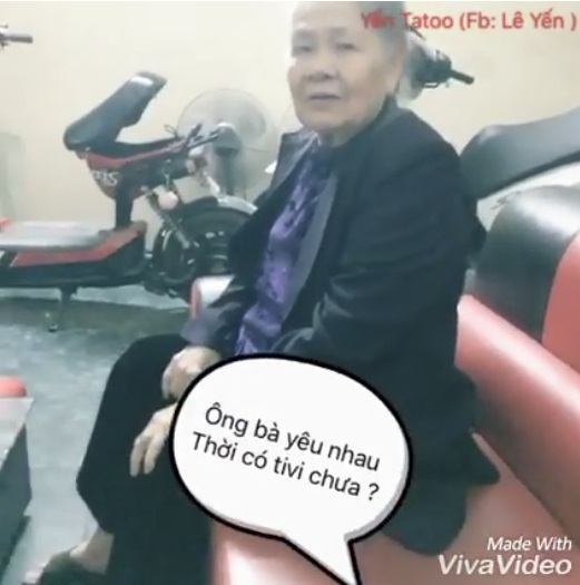 B&agrave; ngoại 90 tuổi th&iacute;ch m&ecirc; nhạc Sơn T&ugrave;ng M-TP - Ảnh 2.