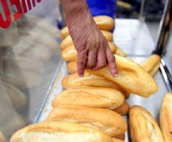 18 tuổi cướp bánh mì: Không phải họ quá nghèo đến nỗi không có 2.000 đồng - Ảnh 3.