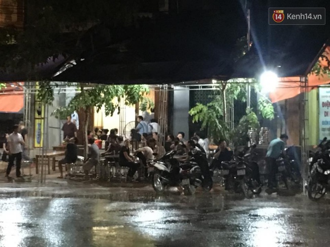 Người d&acirc;n khu phố b&agrave;ng ho&agrave;ng trước c&aacute;i chết của 2 l&atilde;nh đạo tỉnh Y&ecirc;n B&aacute;i - Ảnh 4.