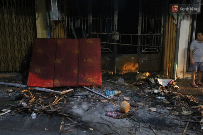 Vụ cháy nhà trong hẻm ở Sài Gòn: Xác định danh tính 6 người trong một gia đình thiệt mạng - Ảnh 1.