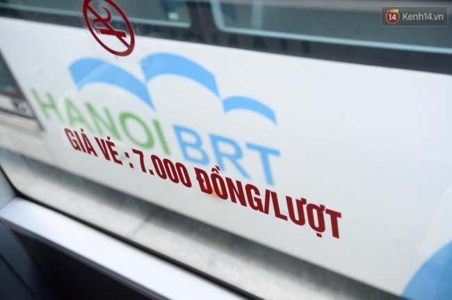 Xe buýt nhanh BRT ở Hà Nội chính thức đi vào vận hành sau thời gian thử nghiệm - Ảnh 12.