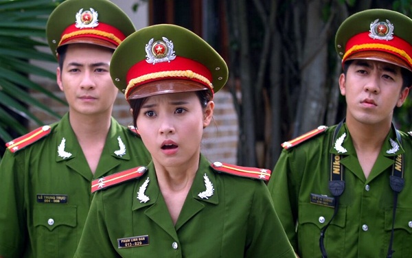Elly Trần tiếp tục bị tra tấn thê thảm, treo lủng lẳng trong trailer Bí Ẩn Song Sinh - Ảnh 7.