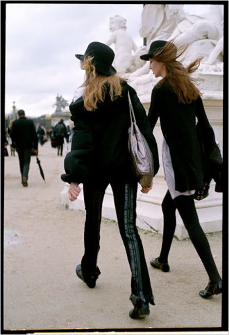 Nh&igrave;n lại những khoảnh khắc street style để đời của Bill Cunningham - Ảnh 19.