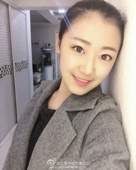 Ch&ugrave;m ảnh: Đ&acirc;y ch&iacute;nh l&agrave; ng&ocirc;i trường c&oacute; nhiều mỹ nh&acirc;n nhất Trung Quốc - Ảnh 12.