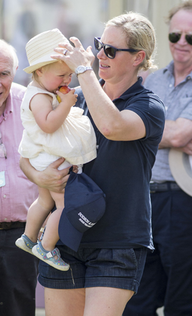 Mia Tindall - cô công chúa nhỏ đáng yêu của hoàng gia Anh - Ảnh 4.