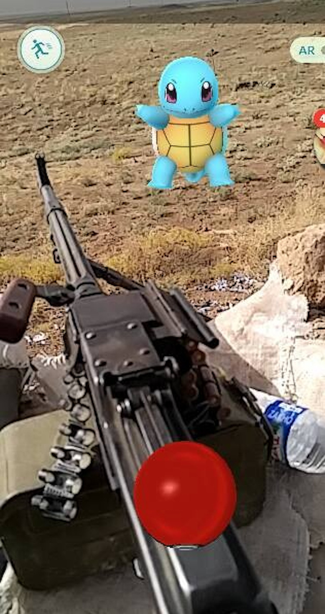 Đang bắn nhau với IS, lính Mỹ vẫn không quên bắt Pokémon Go - Ảnh 1.