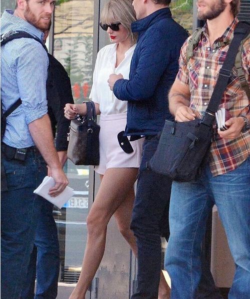 H&agrave;ng loạt nghi vấn chuyện t&igrave;nh Taylor Swift - Tom Hiddleston chỉ l&agrave; m&agrave;n kịch trước truyền th&ocirc;ng - Ảnh 5.