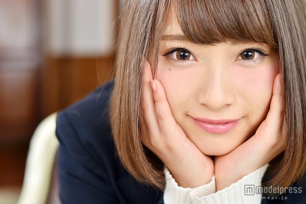 Vượt qua 640.000 người, c&ocirc; bạn n&agrave;y ch&iacute;nh l&agrave; nữ sinh trung học xinh đẹp nhất Nhật Bản! - Ảnh 1.