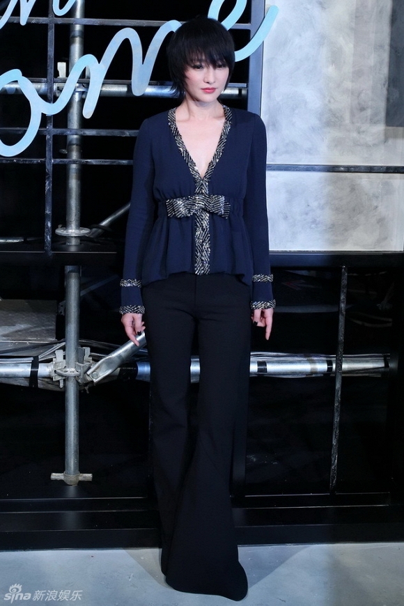 Song Hye Kyo đ&aacute;nh bật nguy&ecirc;n d&agrave;n sao Hoa ngữ tại show Chanel - Ảnh 4.