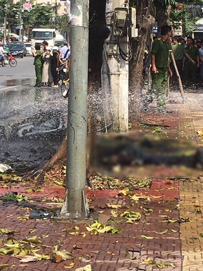 Vụ nổ xe taxi ở Quảng Ninh: Do nợ nần, cô đơn, khách ôm mìn tự sát - Ảnh 2.