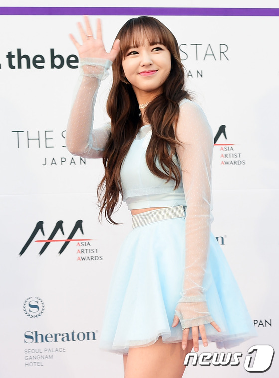 Thảm đỏ Asia Artist Awards: Chi Pu nổi bật, Yoona o ép vòng một bên nữ thần Suzy - Ảnh 35.