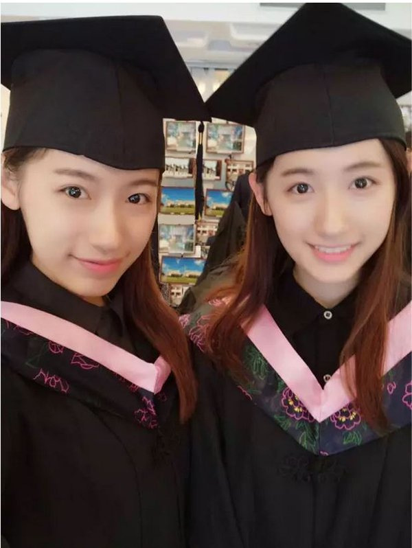 Cặp sinh đôi xinh đẹp nổi tiếng nhất Trung Quốc vừa cùng dắt tay nhau vào Harvard - Ảnh 8.