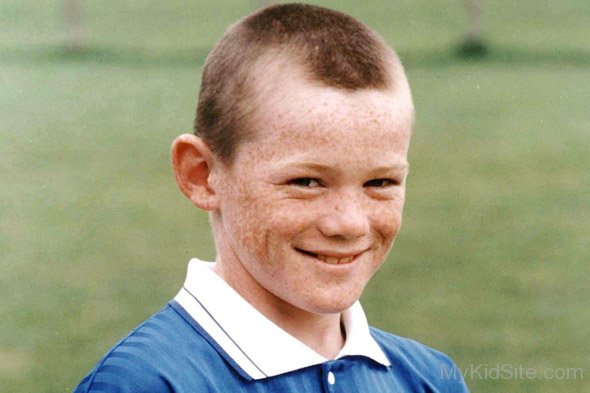 Rooney ghi bàn thắng đẹp ngỡ ngàng này khi mới 10 tuổi - Ảnh 3.