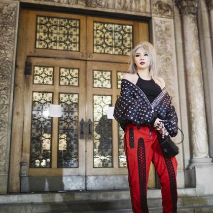 Sau Saint Laurent, CL x&otilde;a xượi đến dự show Alexander Wang - Ảnh 2.