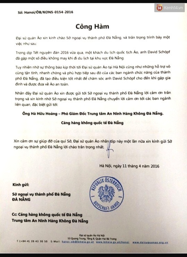 Đại sứ qu&aacute;n &Aacute;o gửi c&ocirc;ng h&agrave;m cảm ơn về chuyện tử tế ở s&acirc;n bay Đ&agrave; Nẵng - Ảnh 1.