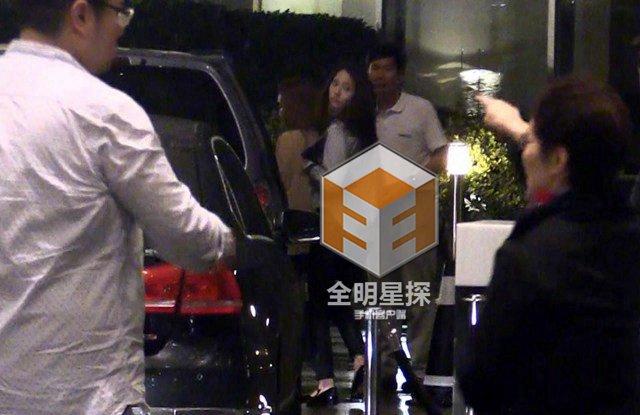 Hai chị em Jessica - Krystal tung tẩy hẹn hò, Tyler Kwon làm trợ lý chụp hình - Ảnh 4.