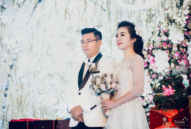 Đám cưới tiền tỷ rước dâu bằng máy bay của cô gái Nam Định - Ảnh 12.
