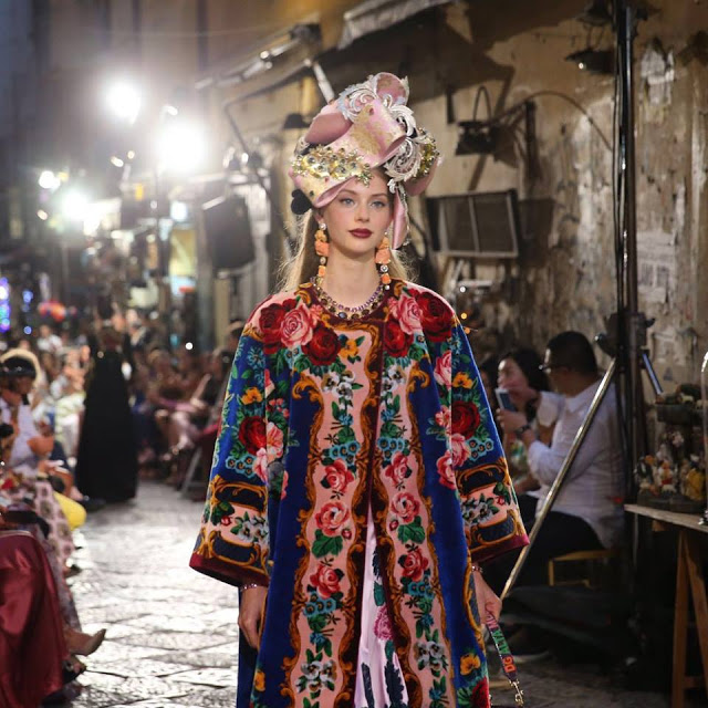 Dolce&Gabbana tổ chức lễ hội, cho đăng quang luôn Hoa hậu trên sàn diễn - Ảnh 5.