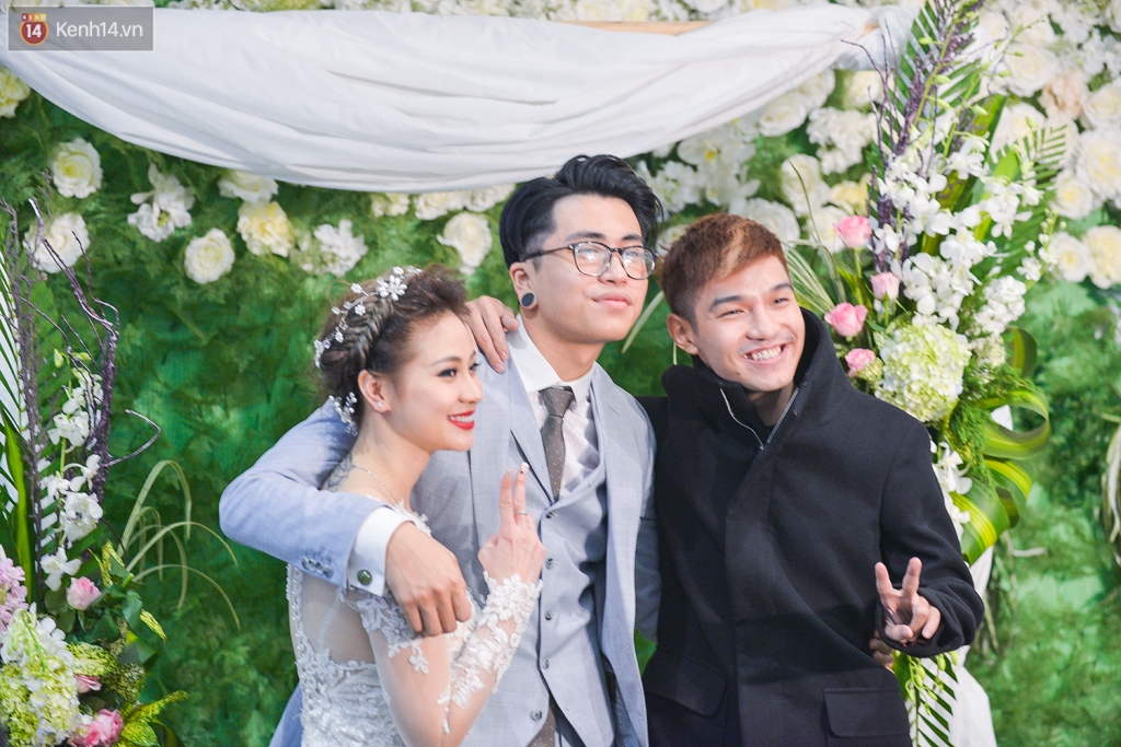 Kiên Ứng chính thức rước cô dâu hơn 5 tuổi về dinh