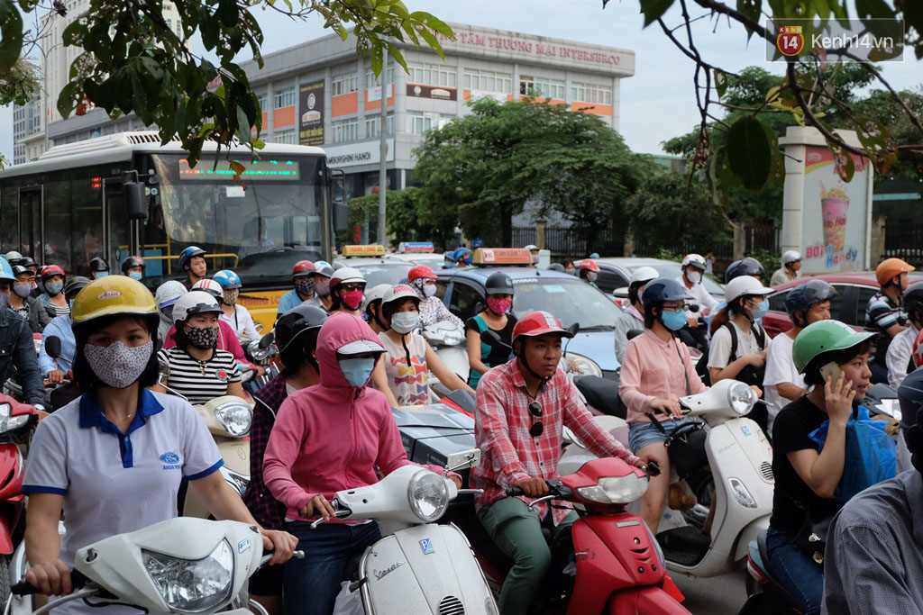 Chủ tịch hiệp hội vận tải H&agrave; Nội: Cần c&acirc;n nhắc bỏ cụm từ cấm xe ngoại tỉnh đi - Ảnh 6.