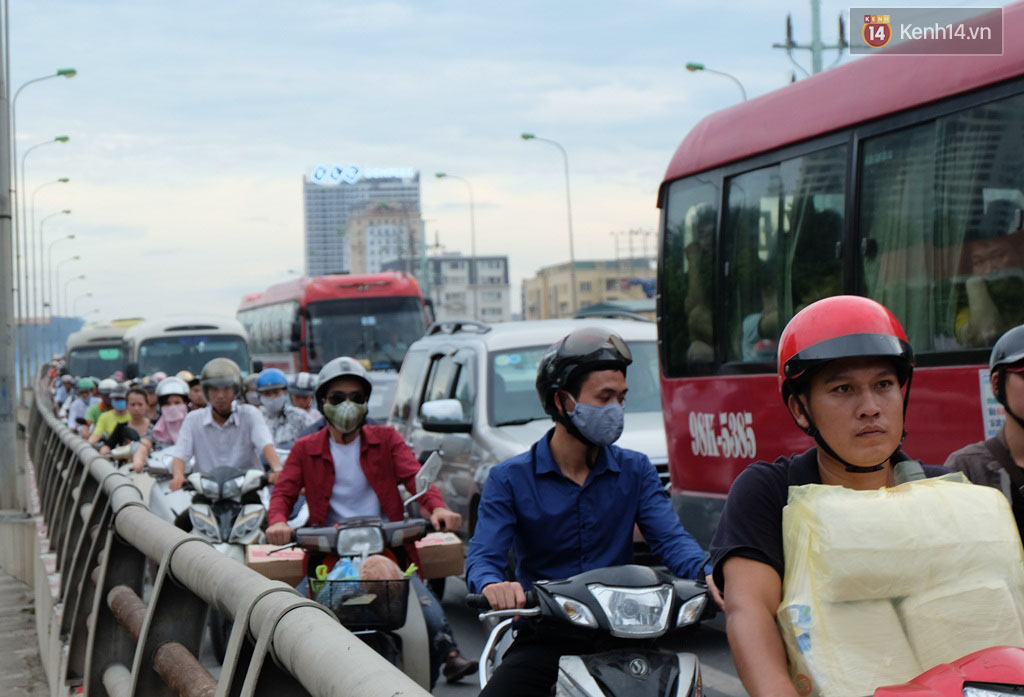 Chủ tịch hiệp hội vận tải H&agrave; Nội: Cần c&acirc;n nhắc bỏ cụm từ cấm xe ngoại tỉnh đi - Ảnh 8.