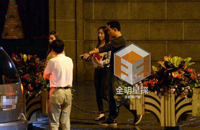 Hai chị em Jessica - Krystal tung tẩy hẹn hò, Tyler Kwon làm trợ lý chụp hình - Ảnh 19.