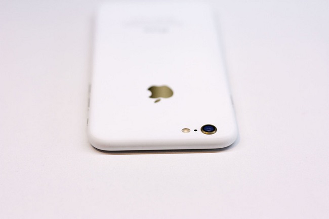 Chiêm ngưỡng iPhone độ vỏ trắng Ngọc Trinh đẹp đến xiêu lòng - Ảnh 3.